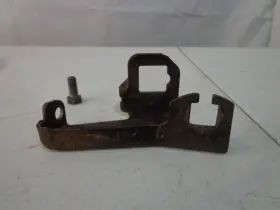 25510029 Buick V6 4.1 Liter Engine Motor 4 Barrel Carburetor Throttle Gas Cable Bracket