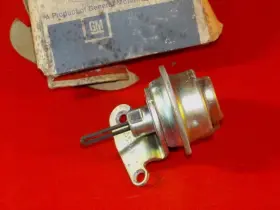 17051663 Chevrolet Nos Gm 1976 76 Chevy Chevette / 1.4l Carburetor Vacuum Break Control