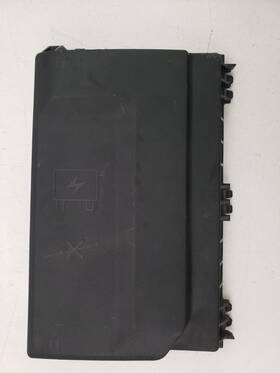 Chevrolet 22803988 Volt 2013 Fuse Box Cover P00104845 A37