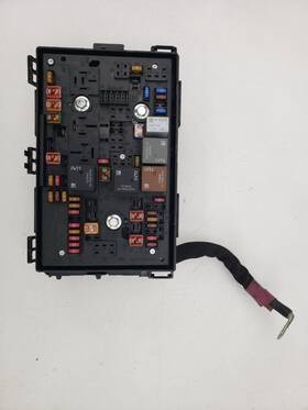 Chevrolet 22870070 Volt 2013 Engine Fuse Box Relay Junction Block 1110207ab A37