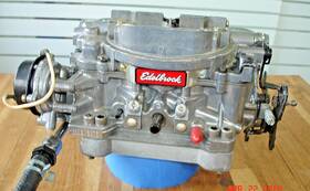Edelbrock 1826s Used 2976 4 Barrel Spredbore 650cfm Carburetor Dual Inlet