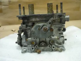 111727 Ferrari 308 - Rh Rear Carburetor Weber 40 Dcnf 75 Damage P/n