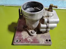 L427988 Fish Carburetor Big On 4 Barrel Adaptor L427988 Fish Carburetor Big On 4 Barrel Adaptor