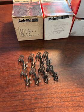 Ford Autolite Motorcraft B7a-9825-b 1964-1970 Nos Mustang Gt Shelby Carbureator Accelerator Rod End Clips - Rh
