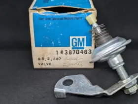 3870463 Gm Nos 1965 Chevrolet Chevelle 327 Inch With Powerglide Transmission Hi-perf Dash Pot