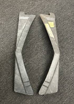 Gm 3996845 1968-82 Corvette 3996845/46 Dash Extension/cowl Side Bonding Strip Lh/rh Set
