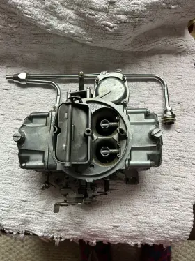 331040043 Holley Double Pumper 4 Barrel Carburetor 331040043 Holley Double Pumper 4 Barrel Carburetor