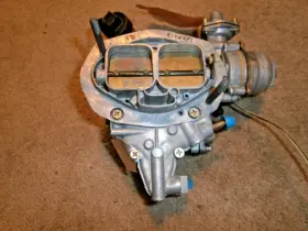 R-7674 Holley Carburetor And Gasket For 1975 1976 Ford Pinto Bobcat 2300 2.3 Nos 1-315 R-7674 Holley Carburetor And Gasket For 1975 1976 Ford Pinto Bobcat 2300 2.3 Nos 1-315
