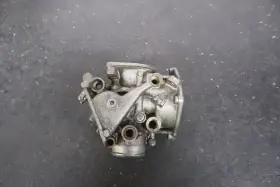 16102-mk3-004 Honda 1985 Vf700c Magna Front Left Carburetor Housing Empty Body 16102-mk3-004 Honda 1985 Vf700c Magna Front Left Carburetor Housing Empty Body