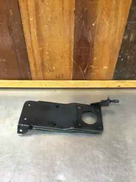 Kmg1446 Mg Bhh1696 Mgb Original Stromberg Carburetor Heat Shield Mounting Plate Used.