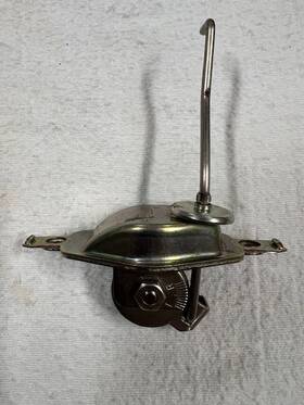 Plymouth Dodge 2806063 Nos Mopar 1967 Carter 273 Cu In 2 Barrel Choke Pn Coronet Dart Etc