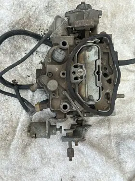 17081136 Rochester Carburetor Vintage All Original