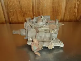 7040250 Rochester Quadrajet 4-barrel Carburetor 1970 Oldsmobile Cutlass 350 V-8