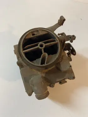 7041123 Rochester Used 2-barrel 2-jet Carburetor R2-2gv