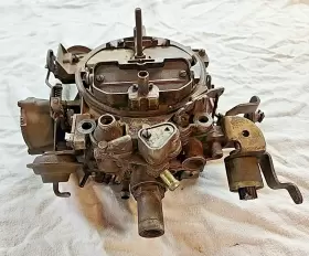 7045185 Rochester Quadrajet 4-barrel Carburetor 800 Cfm 1975 Olds Toronado 455 V-8 7045185 Rochester Quadrajet 4-barrel Carburetor 800 Cfm 1975 Olds Toronado 455 V-8