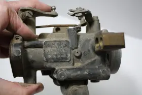 13660 Zenith M151 Bendix Carb Mutt 3/73
