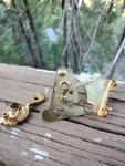 7040286 Ford Cobrajet Quadrajet 1970 429 Speed Carburetor Choke Used. Price: $95.00.